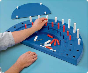 반원판 페그보드,Semi-Circular Peg Board ,A4057,작업치료용품